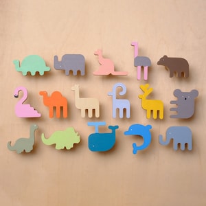 Crochets muraux pour chambre d'enfant ou salle de jeux, crochet mural pour chambre d'animal de la forêt en bois / chambre d'enfant en bois / porte-vêtements pour enfants