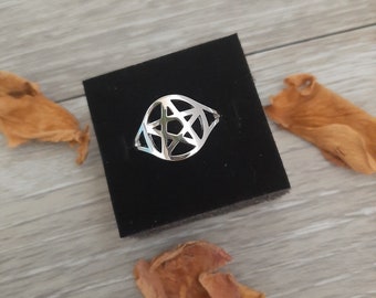 pentacle stainless steel ring, pentagram ring, wiccan jewelry, witch ring