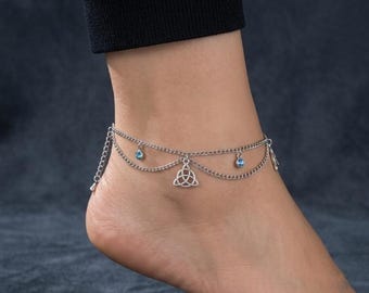 Triquetra fotlänk, keltiska knutsmycken, elegant lager-på-lager fotledsarmband, andligt hedniskt tillbehör, blå kristall fotkedja, bohemiska strandsmycken