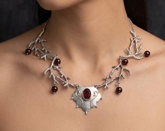 Garnet Branch Necklace, Elven Woodland Jewelry, Dark Red Gemstone Statement Piece, Witchy Fairycore Choker, Nature Inspired Gothic Accessory