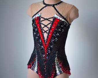 Splendido body da ginnastica ritmica professionale rosso e nero / altezza 145-152 cm
