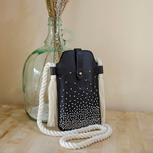 Sac de téléphone à bandoulière Boho, cuir végétalien, étui en cuir pour iPhone, iphone 11 12 13 14 pro, fronde en cuir pour iphone, cadeaux durables
