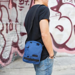 Grand sac Messenger / Grand sac à bandoulière / Sac de voyage / Sac pour Homme / Cadeaux pour Hommes / Cross Body Bag / Sac minimaliste