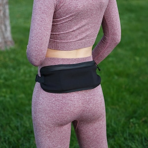 Fanny Pack Running Belt Black / Sports Pouch / Flat Fanny / Yoga Belt