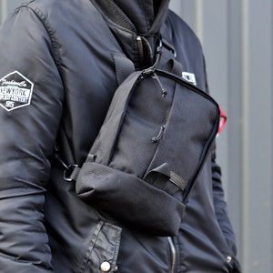 Sac à bandoulière Noir / Grand sac à bandoulière / Sac de voyage / Sac pour homme / Cadeaux pour homme / Sac en bandoulière / Sac minimaliste