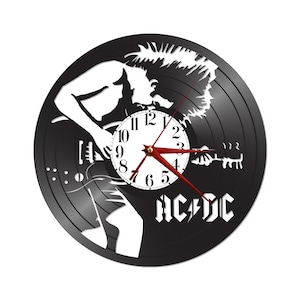 Vinyl record clock ** FREE SHIPPING** - records for wall - vintage - re-purposed record clock
