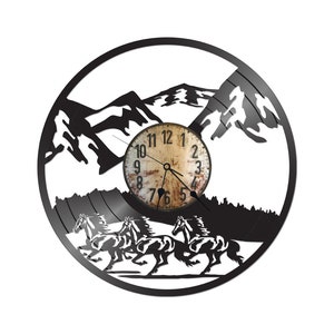 FREE SHIPPING!! Western Horses themed Vinyl Album Record Clock made in the &gt; USA &lt;