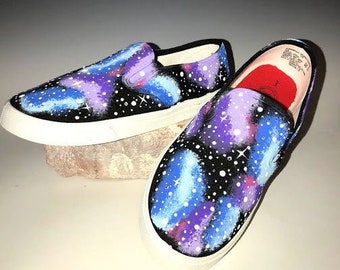 Zapatillas deportivas sin cordones Galaxy Painted canvas con pedrería.