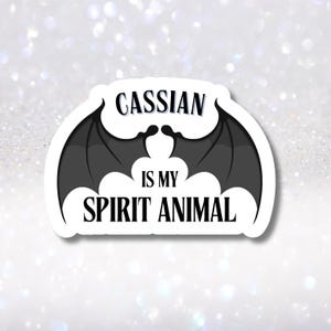 Naklejka Cassian Kindle - ACOTAR Night Court Kindle Charm Pops - Bat Boys Wings Naklejka Prezent - Naklejki Spirit Animal Bat na butelkę z wodą Ipad
