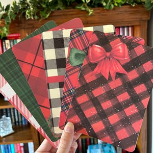 Holiday Kindle Insert - Christmas Plaid Kindle Paperwhite Colorsoft Insert - Christmas Checkered Bow Ipad Gift - Kobo Libra Charm Book Pop