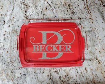 Personalized Letter with Name, Etched Pyrex Casserole Dish with Red Lid - 3 Quart or 2 Quart dish