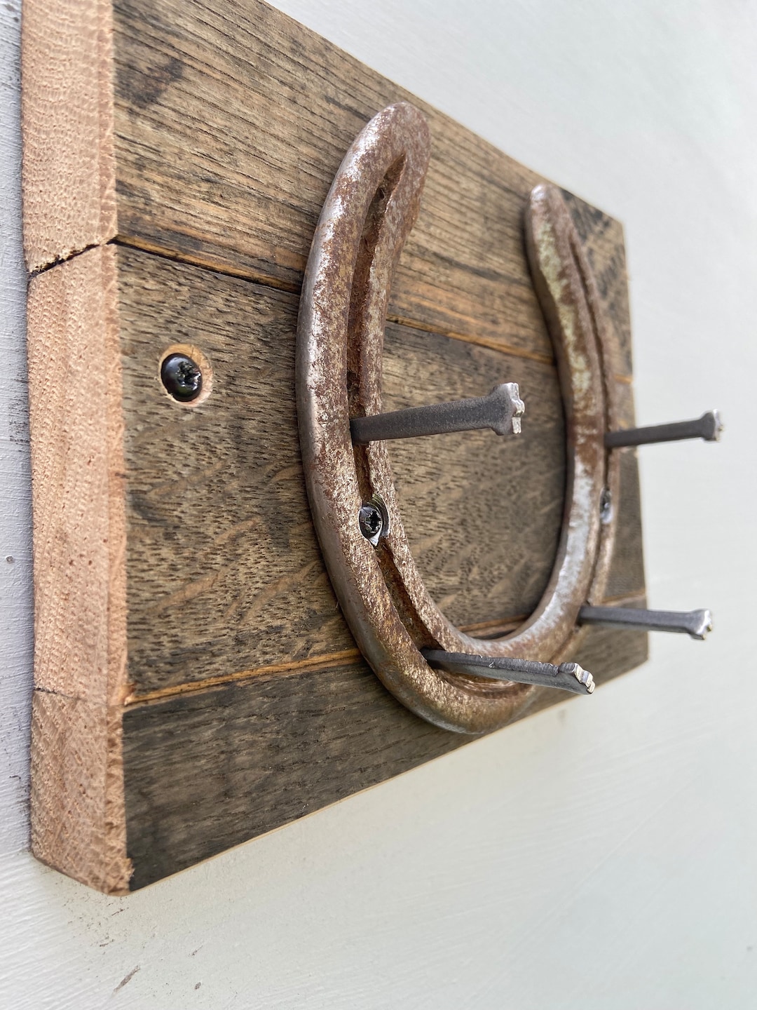 Key Show Rack Whisky Barrel Lid Horse Shoe Key Hanger Rustic Key Rack Barrel Stave ...