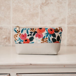 Small, medium, large cosmetic bag with compartments women's floral design beige gift idea for women toiletry bag, customizable with name Small