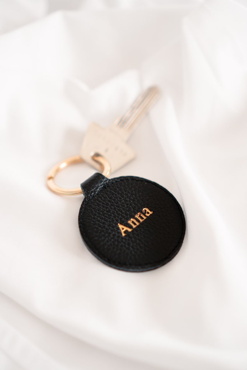 Personalizable keychain with engraving/name/initials Genuine leather in black, beige, gold Gift idea for Mother's Day, birthday image 2