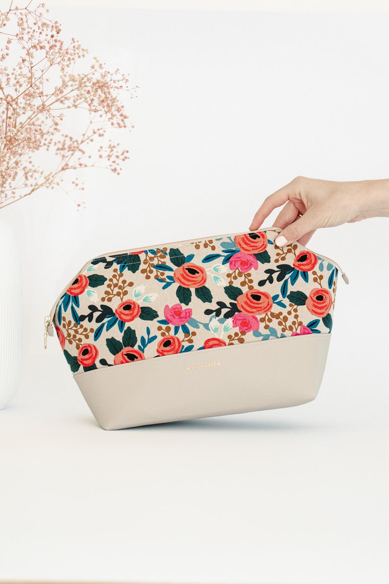 Small, medium, large cosmetic bag with compartments women's floral design beige gift idea for women toiletry bag, customizable with name Large