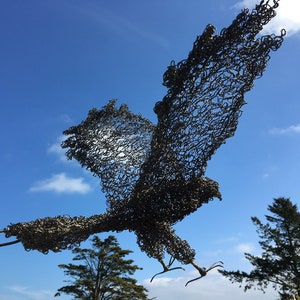 Wire sculpture - sparrow hawk. Metal garden sculpture. Bird sculpture. Hawk. Garden sculpture. Garden ornament. Garden decor.. Garden statue