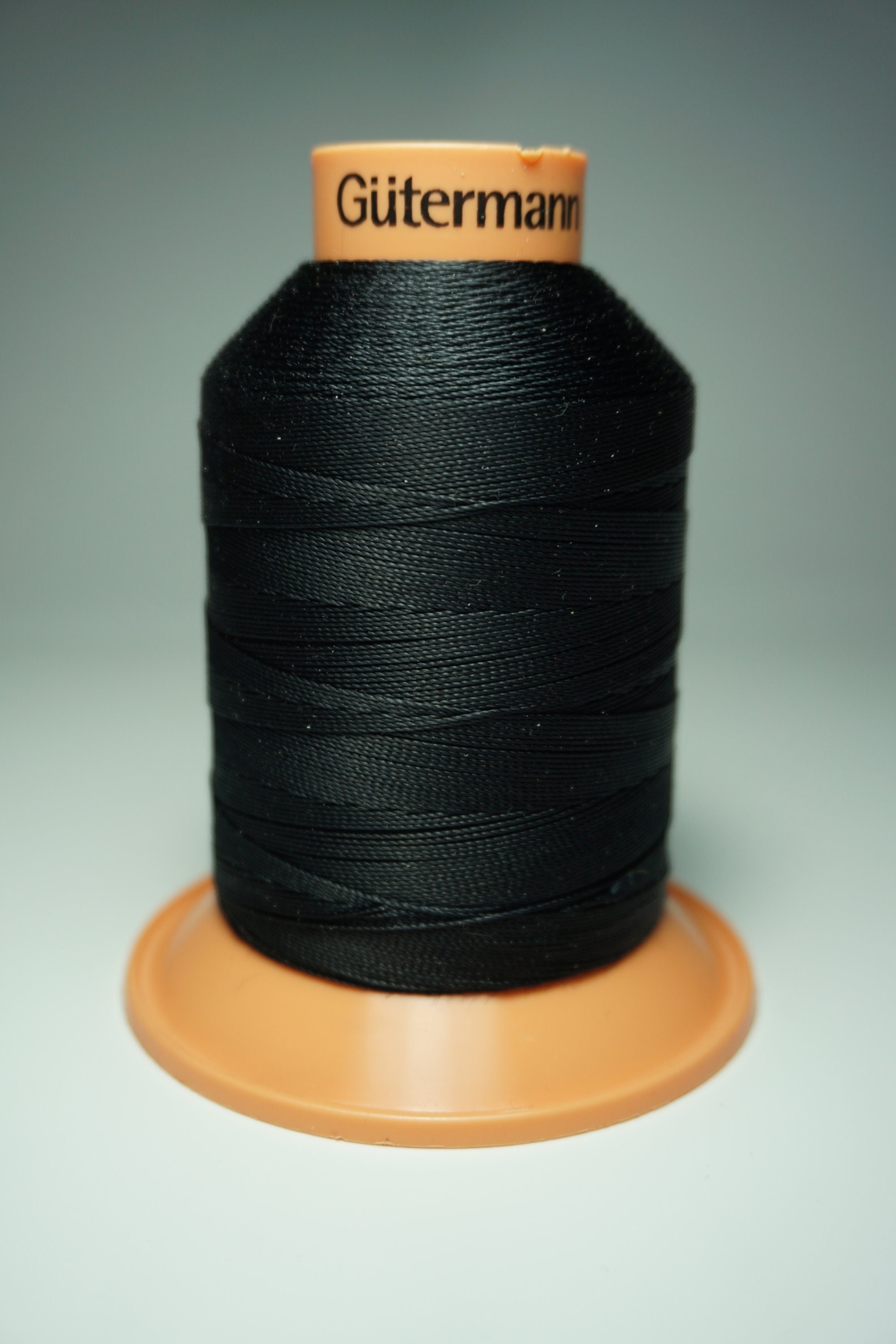 Polyester Thread black Glide 1,100 Yds 410.11001 Embroidery Thread