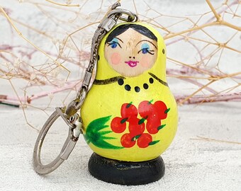Wooden keychain bag accesories key ring bag charm Babushka Doll keychain matrioshka keychain nesting doll  Wood key chain