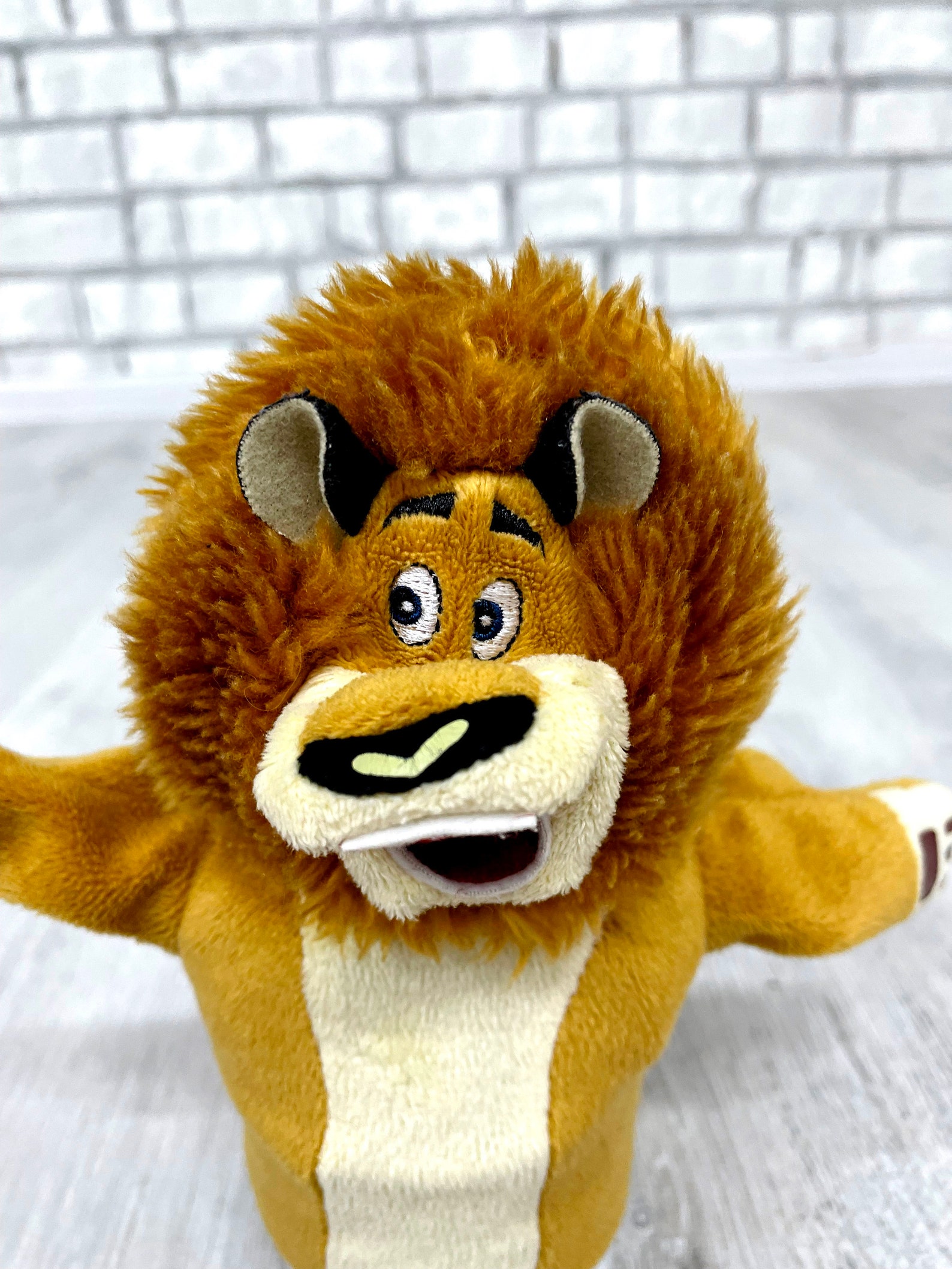 Stuffed ALEX The Lion Plush Toys Vintage Leo Toys 7 Collectible Toy stuffed-alex-the-lion-plush-toys-vintage-leo-toys-7-collectible-toy