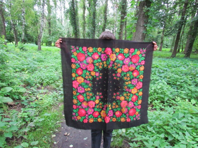 Wool scarf floral scarf Vintage shawl Vintage Ukrainian shawl Russian shawl grandmother gift made in ussr Shawl black shawl image 2