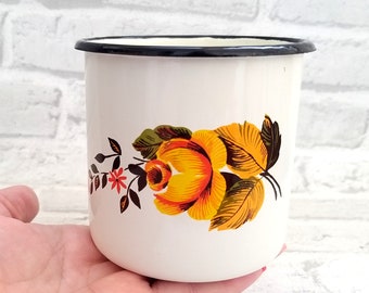 floral enamel mug Vintage Shabby Cottage Coffee Mug  white mug USSR Cup enamel Home decor Enamelware Retro collectible Soviet era Russian