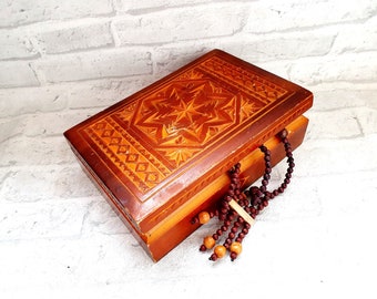 jewelry box Vintage 1980s Wooden Box Wood Box hand carved box Jewelry Box Treasure Box Rustic Home Decor Storage Box Trinket box russian box