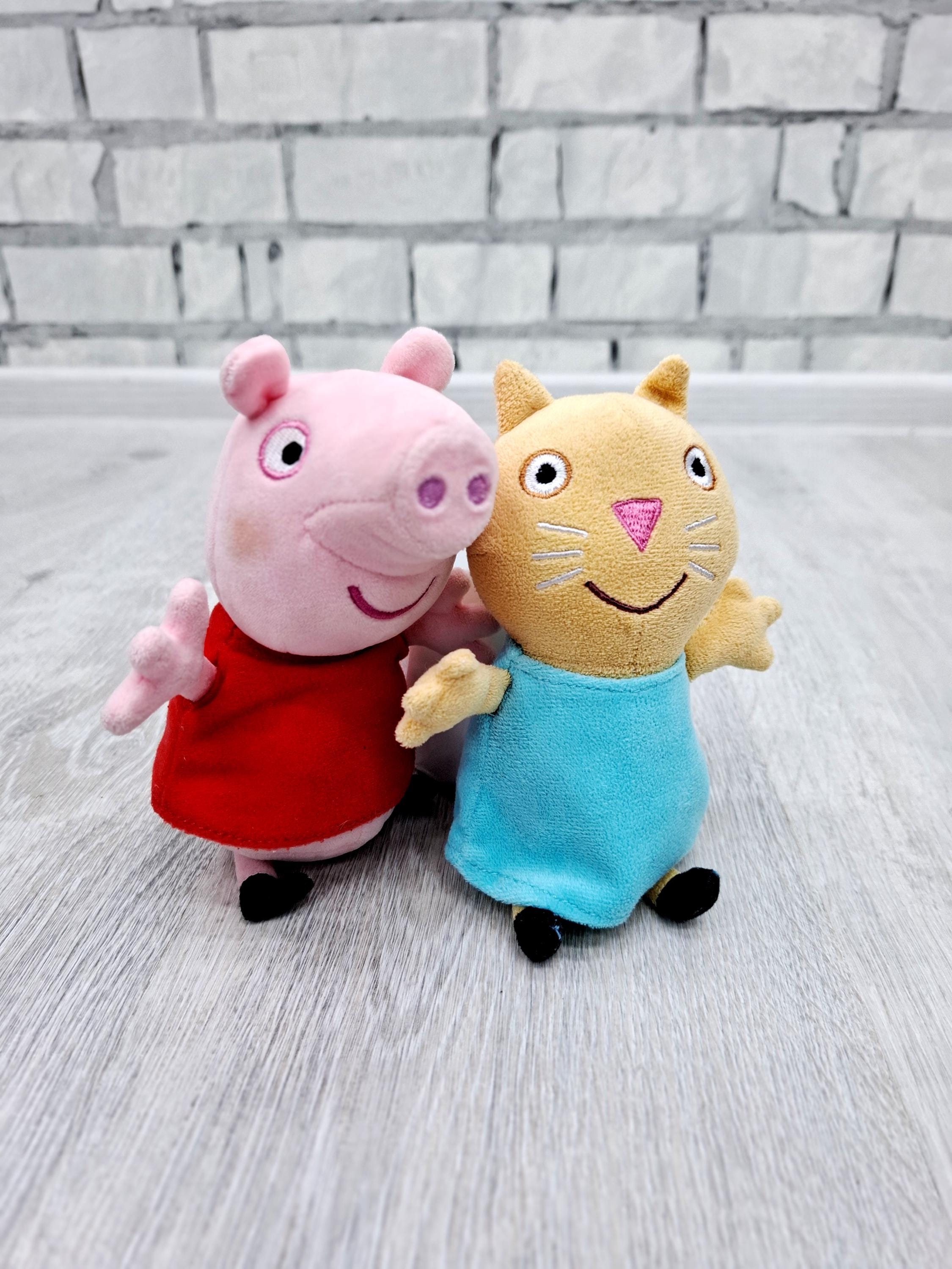 Peppa Pig ペッパピッグ ぬいぐるみ ブタ ネコ 海外 アメトイ Amazon.co.jp: タイ ペッパピッグ ぬいぐるみ Mサイズ ジョージ
