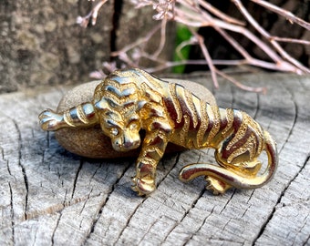 mothers day gift tiger Brooch Vintage gold animal Brooch Sister gift tiger jewelry Statement brooch romantic jewelry gold animal Jewelry