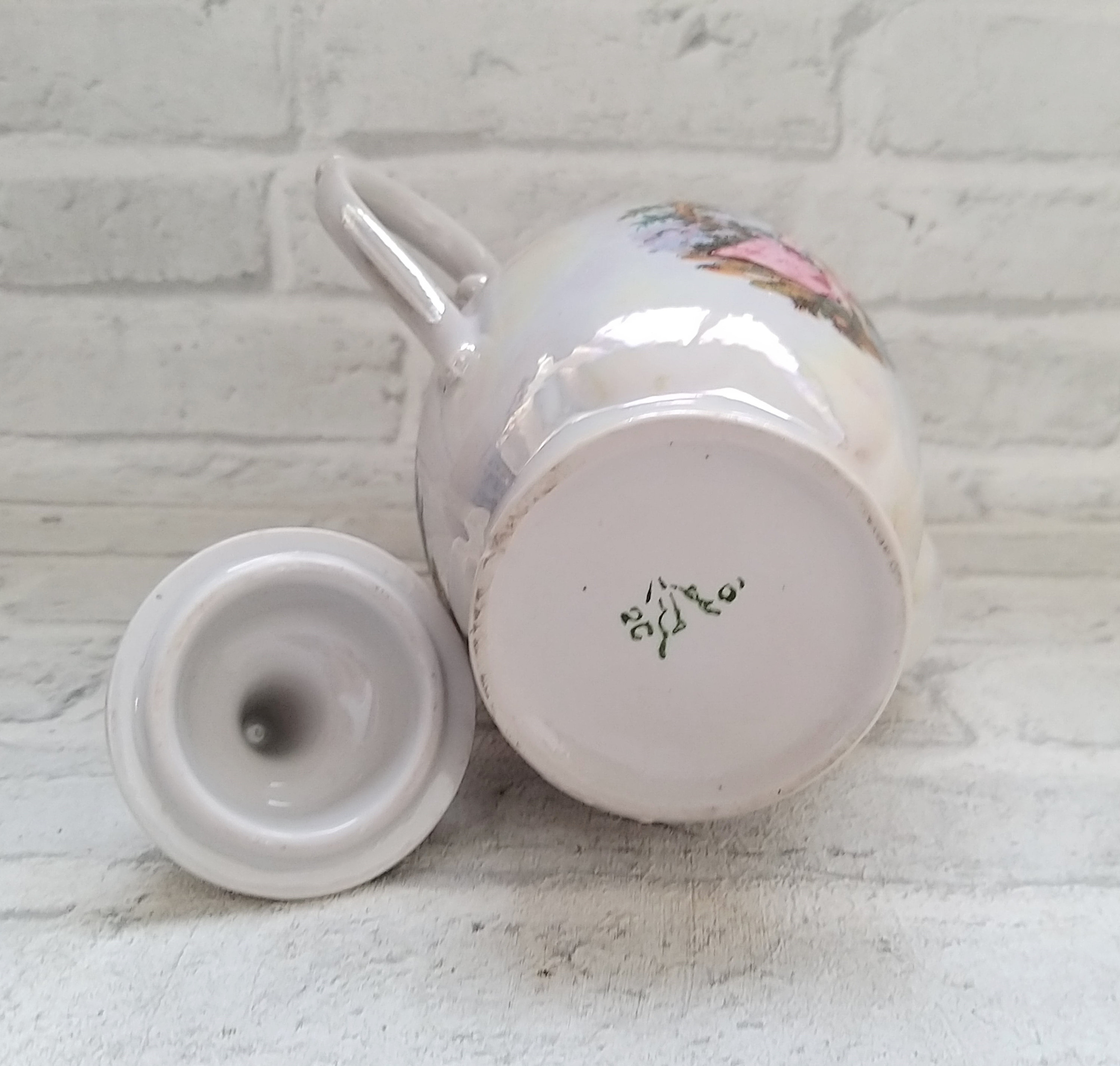 Loose Leaf Teapot With Infuser In Gift Box, Porcelain, Enamel White