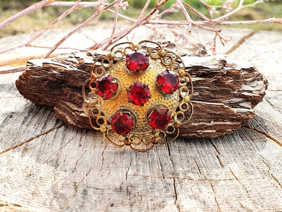 Grandma brooch best sale
