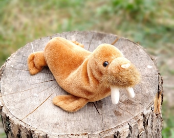 Vintage  90s ty beanie babies  Stuffed Paul  walrus Plush toys 8"  collectible  animals Childrens  kids Toy