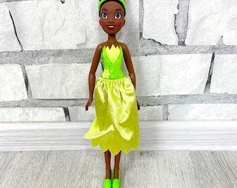 Princess and the Frog plastic Tiana doll 11" Vintage Disney Princess doll toys Vintage collectible toy Children's Toy  kids Toy