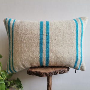 Handmade Moroccan Kilim Pillow Cover: Boho Throw Cushion (12x20)