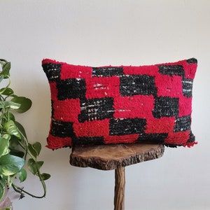 Handmade Moroccan Kilim Pillow Cover: Boho Throw Cushion (12x20)