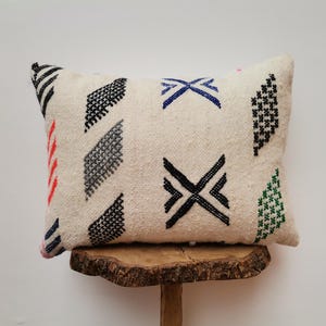 Handmade Moroccan Kilim Pillow Cover 16x14 (40x35 cm) : Boho Sofa Cushion