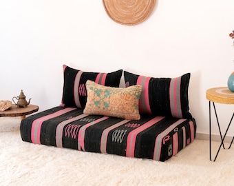 120 cm (4 Ft) Handmade Vintage Moroccan Kilim Rug Sofa Set: Wool Floor Cushion Black Floor seating