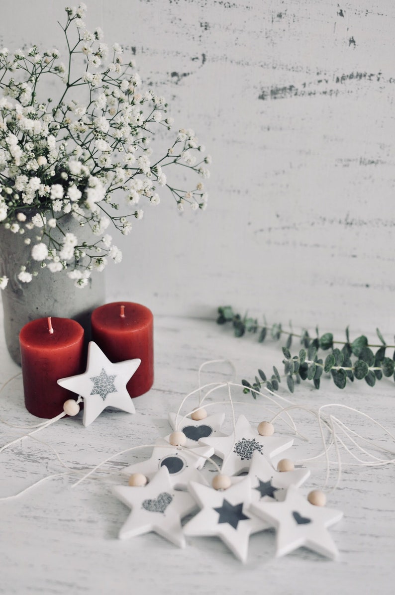Set of 8 Swedish Christmas decorations in gray Christmas napkin rings Swedish ornaments Star shaped decorations Gift tags Scandi Christmas