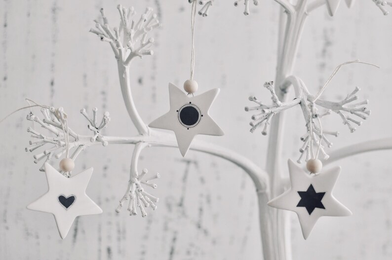 Set of 8 Swedish Christmas decorations in gray Christmas napkin rings Swedish ornaments Star shaped decorations Gift tags Scandi Christmas