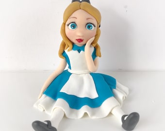 Sugarpaste Cake Topper Alice in Wonderland