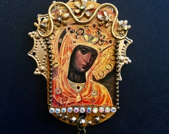 Black Madonna pendant, Archetypal Mother, Black goddess jewelry, Mother Icon, Catholic gifts, Virgin Mary icon