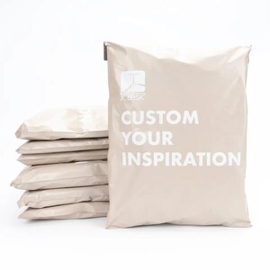 Bolsas de correo biodegradables de polietileno de color beige crema personalizadas, 50-500 unidades, bolsas de envío personalizadas con logotipo de un color, bolsas de envío mate personalizadas