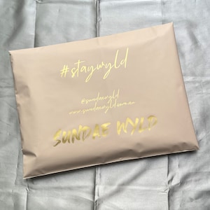 Bolsas de correo de polietileno de color beige crema personalizadas, 50-500 unidades, bolsas de envío personalizadas con logotipo de un color, bolsas de envío mate personalizadas