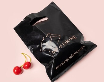 Custom Shopping Bags with Logo, Boutique bags, Custom Plastic Bags with Logo, Custom Merchandise Bags with Logo, Die-cut bags.