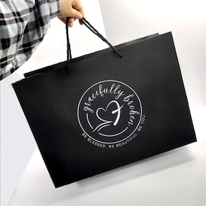 100 pezzi di borse di carta per boutique con logo personalizzato, borse per la spesa con manico, borse per abbigliamento, borse per la vendita al dettaglio, borse regalo per feste, borse per matrimoni
