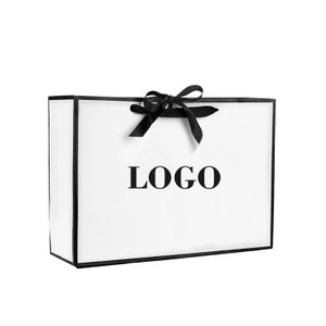 Custom paper bags with handles, custom shop bag with logo, custom shop bag, paper bags personalized, paper bags for shipping, shop bag