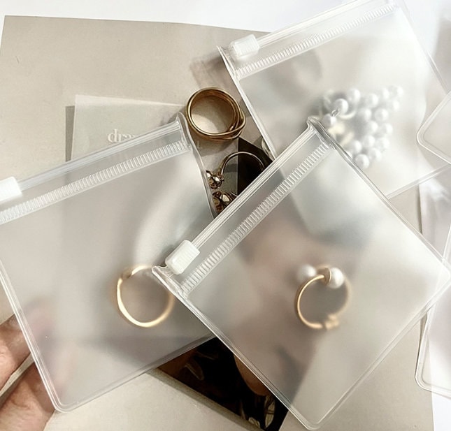 Plastic Clear Jewelry Bag with Zipper, Customize Logo - China PVC,  Transparent Bag