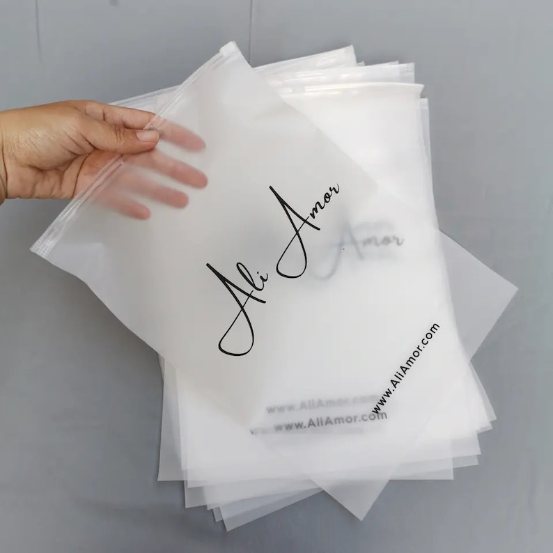 300 anpassade frostade dragkedjepåsar med logotyp, klädpåsar för underkläder, leksaker, sminkförpackningar med logotyptryck, anpassade paketpåsar, dragkedjepåse bild 1