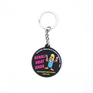 50st aangepaste ronde rubberen sleutelhangers, zachte cartoon PVC plastic sleutelhanger, 3D ronde rubberen patch sleutelhanger met aangepast logo