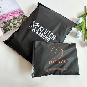 Black zipper bags with logo,Customized clothing bags for tshirt.hoodie packaging with logo printed,custom package bags,Zipper Bag,Envelopes