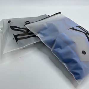 100 confezioni di vestiti con cerniera stampate di alta qualità personalizzate, sacchetti in PVC satinato, sacchetti con cerniera, cerniera opaca per sacchetti di vestiti